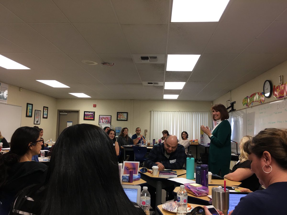 <a href="/susanjisaacs/">Susan Jones Isaacs</a> from @SafeCivilSchool and <a href="/VenturaCOE/">Ventura Co Ofc of Ed</a> leading <a href="/OxnardSD/">OxnardSD</a> in #PBIS. <a href="/JaneJwagmeister/">Jane Wagmeister, Ed.D.</a>  <a href="/Drmorales5600/">Dr. Cesar Morales</a>