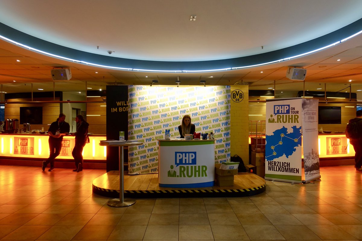 rasmus's tweet image. Beer and currywurst seems like a fitting end to #phpruhr17 and my visit to Dortmund