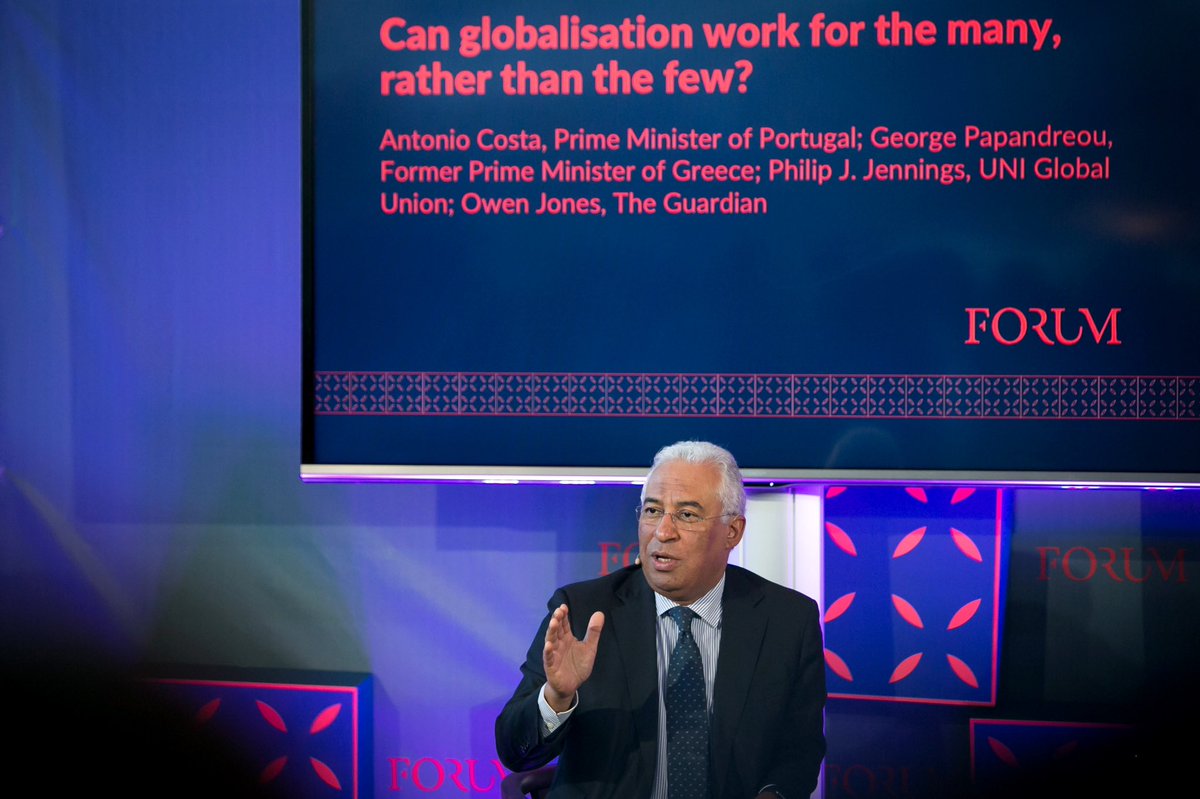 antoniocostapm's tweet photo. Today, at #WebSummit Forum, I participated in a panel on the risks and challenges of #globalization. We need a new generation of social, economic and labour policies to achieve a globalization that benefits all. https://t.co/d3NPRjiQAt