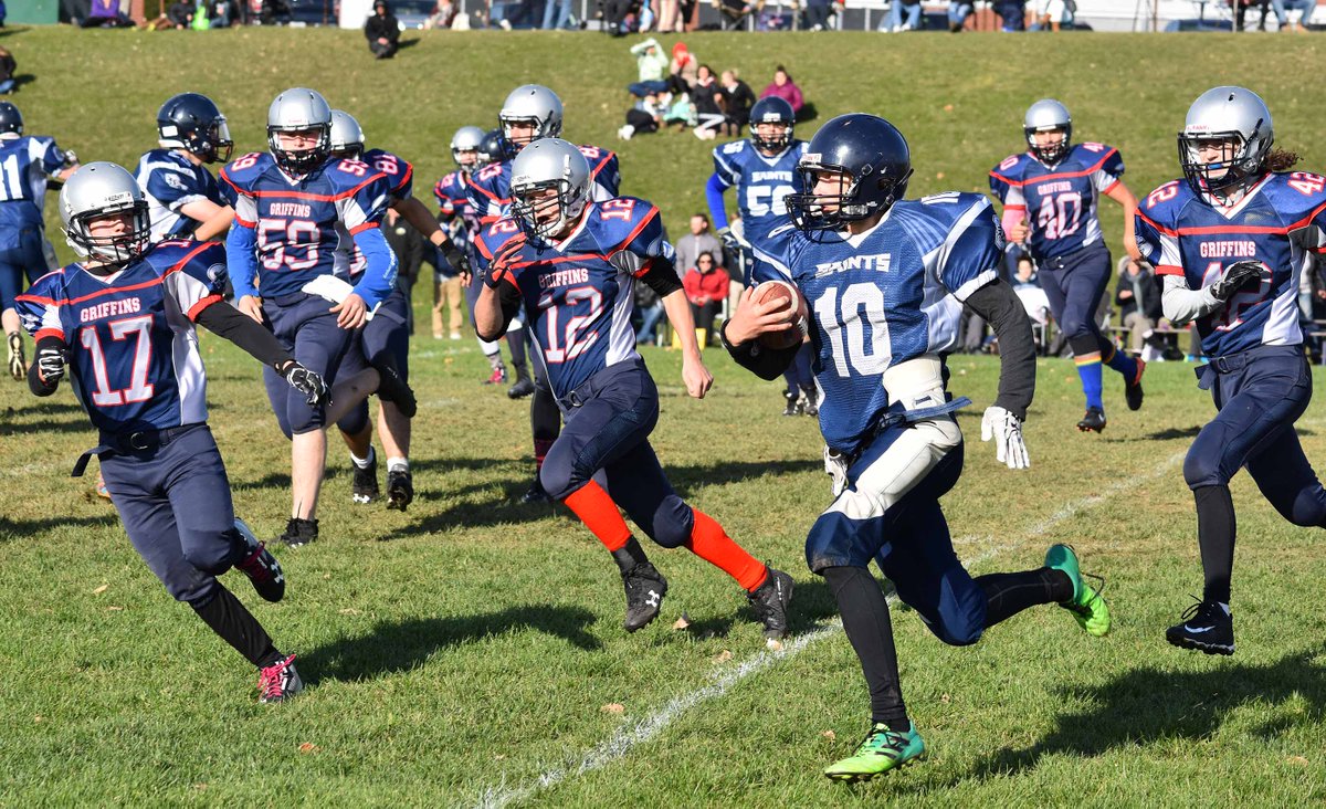 Junior Saints battle to the end at Paddon Field finale. insidebelleville.com/sports-story/7…