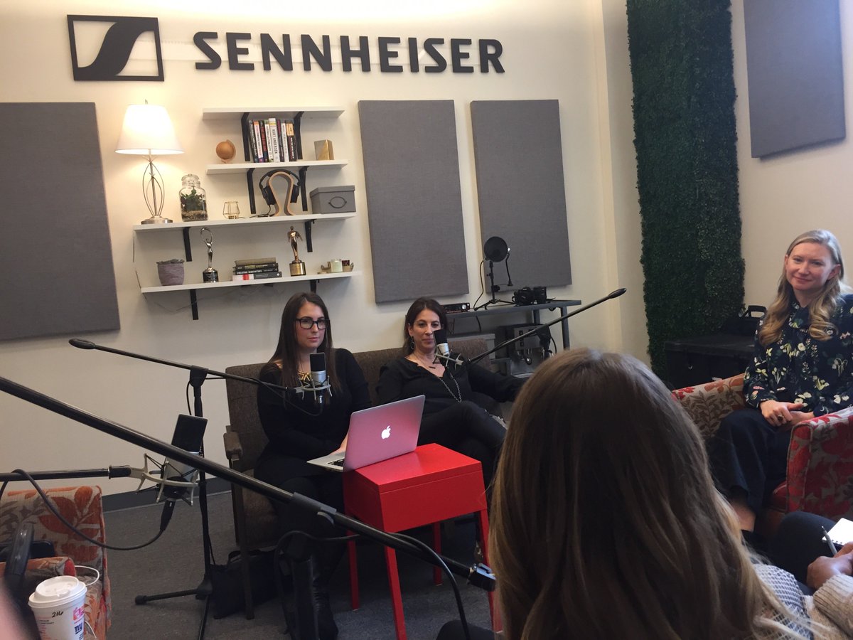 On the mic with <a href="/AprilFranzino/">April Franzino</a> of <a href="/goodhousemag/">Good Housekeeping</a> in the newest  <a href="/mouthmediashows/">MouthMedia Network</a> studio! What an incredible and fun interview!!!  #mouthmedia #beauty #goodhousekeeping Powered by @SennheiserUSA