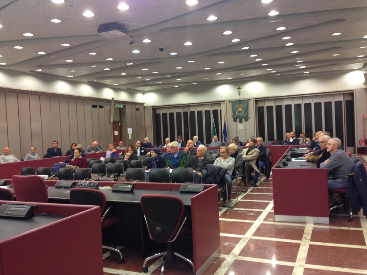 AnciLiguria's tweet photo. 9.11.17 c/o PV SV - Incontro coi Comuni della Provincia e con l'Assessore Regionale Stefano Mai sul PSR #RuralNet @PierluigiVinai  @MaiStefano  @LiguriaOnLine https://t.co/4rMq2TF1vI