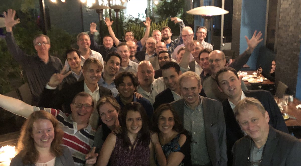 elenamoye's tweet photo. met a lot of great people at #eXtreme365 Long Beach! and found a yummy mediterranean restaurant with the best falafel. if i could only remember the name 🤔 https://t.co/sbtlhrSHt1
