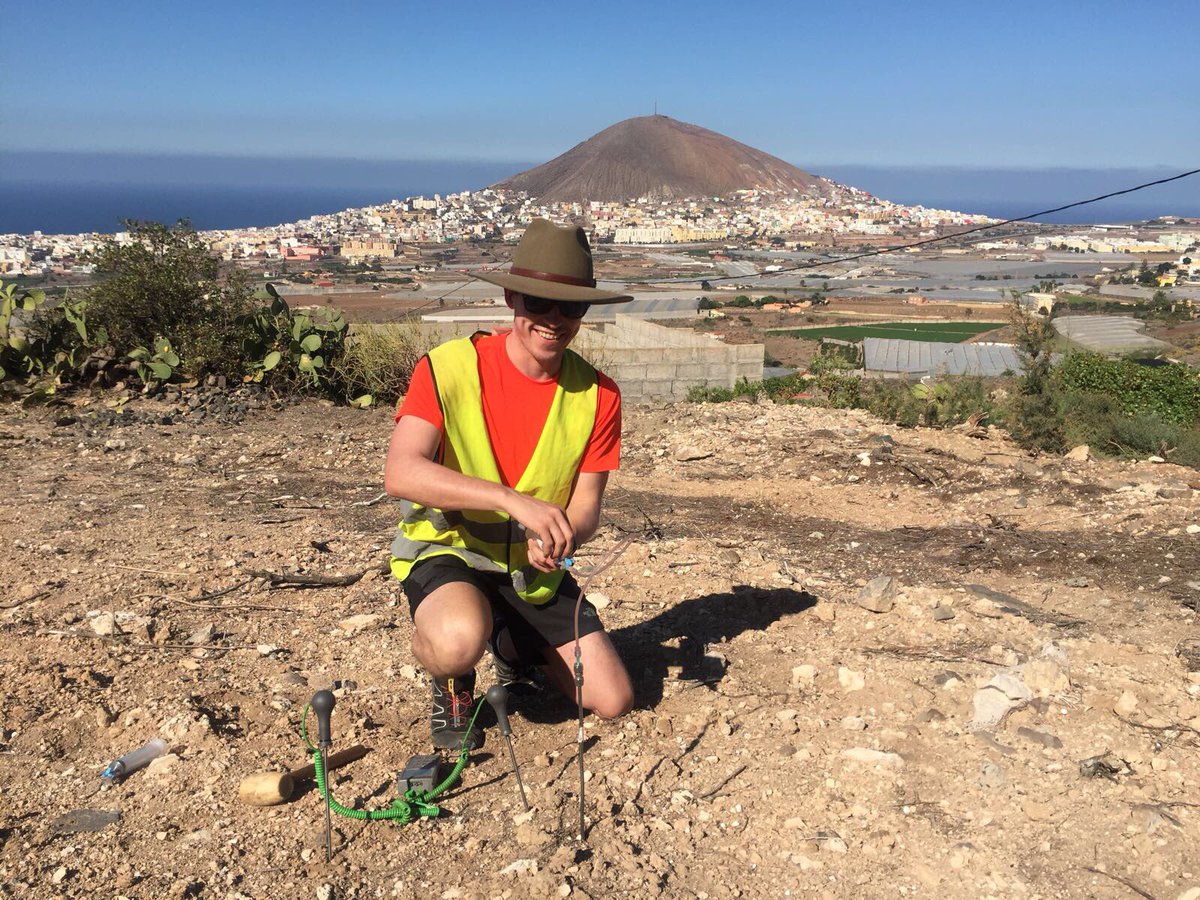 GeoTenerife's tweet photo. Our interns @geologist_aidan @Geology_Kev help Marta of @involcan with field + lab work to finish this summer's 5-month diffuse volcanic degassing survey for geothermal exploration in Gran Canaria. Nearly there guys! 💪 https://t.co/xU8U5FXRmx