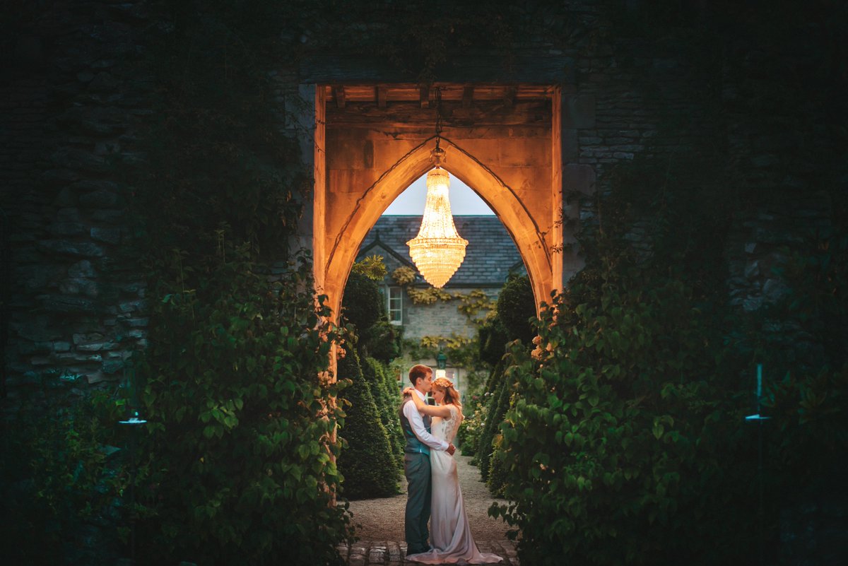 JoabSmithphotog's tweet photo. I've blogged my favourite ever venue! (visually anyway...) Catherine &amp; Ben's Lost Orangery Wedding - Featuring a usable row boat! https://t.co/Tn9k8OfmSz

@uniquehomestays @Emeraldand_Jade #wedding https://t.co/IANUyn59Fn