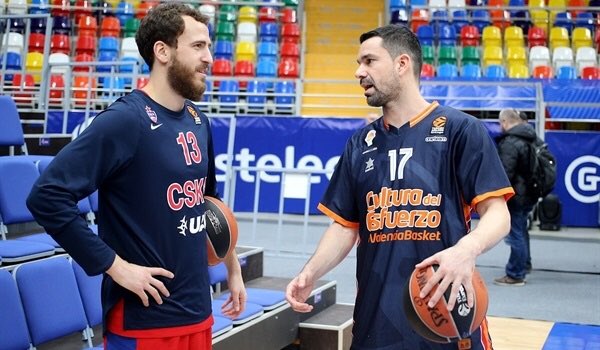 vintagefoot101's tweet photo. CSKA Moscow: 43 - Valencia Basket: 38 (İlk Yarı Sonucu / Turkish Airlines #EuroLeague) #GameON #CSKVBC https://t.co/BAK3W9gXPX