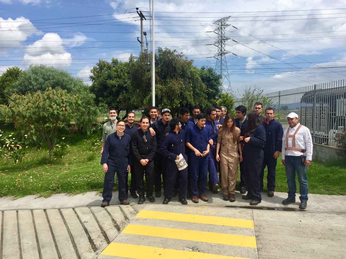 DADFINEM's tweet photo. Estudiantes @Escuelaing en visita técnica Hino Manufacturing Colombia @IMEC_Procesos https://t.co/DshCJSsa8s