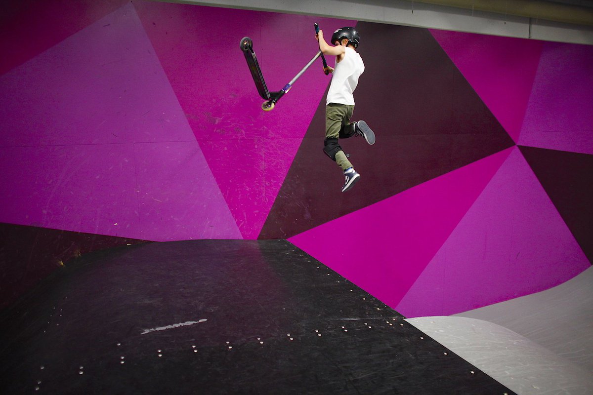 KidsReviewRu's tweet photo. #Finland #SuperPark #Espoo: #trampolines, foam pits, skate park, climbing wall, basketball, football, golf and many more activities #sprprk:
https://t.co/Y2oSCpfiEq @visitespoo https://t.co/LcMLi0cOn0