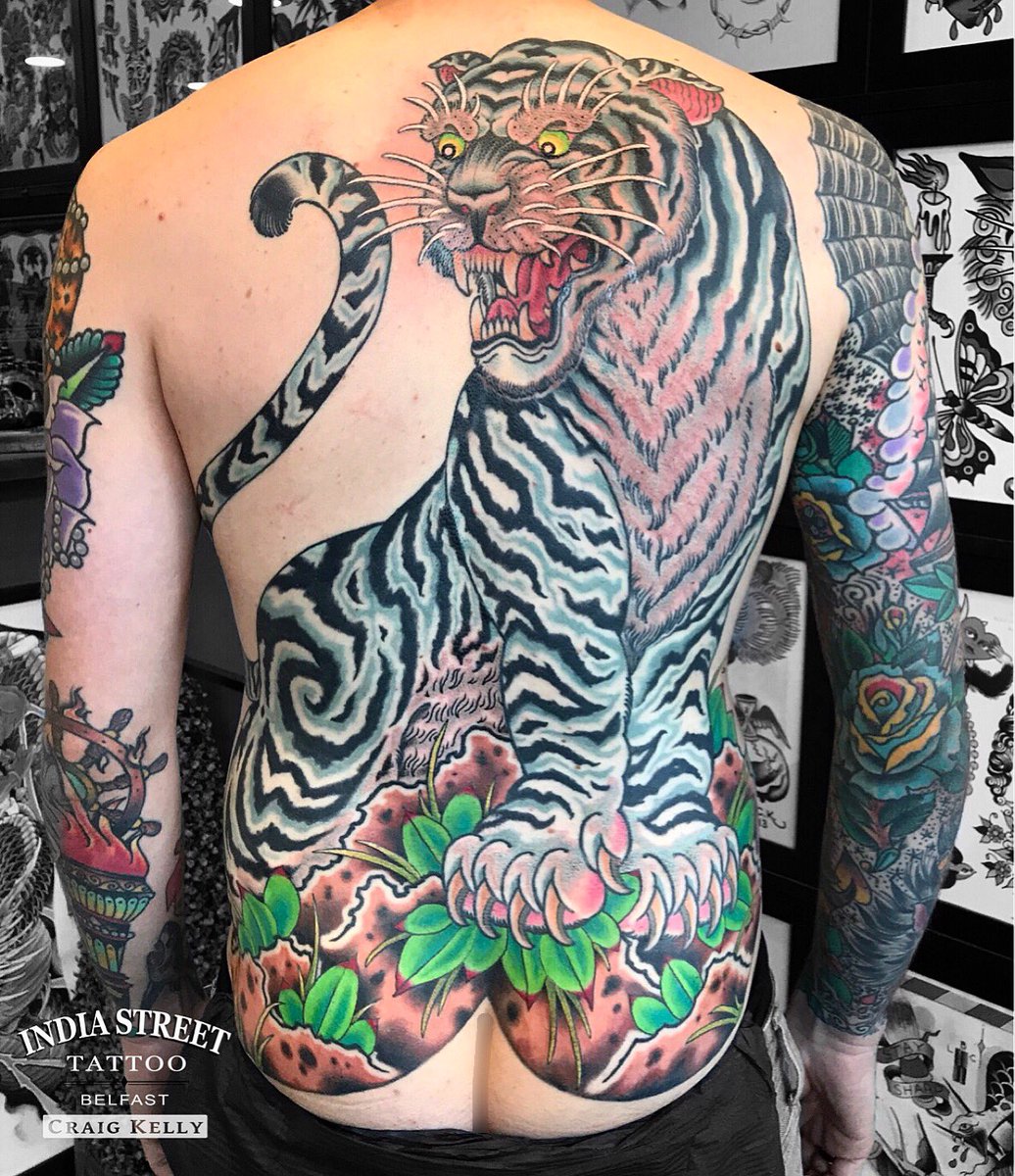 CraigKellyIST's tweet photo. I have space available this Saturday (11th Nov) at @IndiaStTattoo #belfast to tattoo up to 8 hours.
Email me at info@indiastreettattoo.com to book in and for more info. #botanicavenue #northernireland #tattoos #tattoo #ni #gawa #botanic https://t.co/95DohTfJfB
