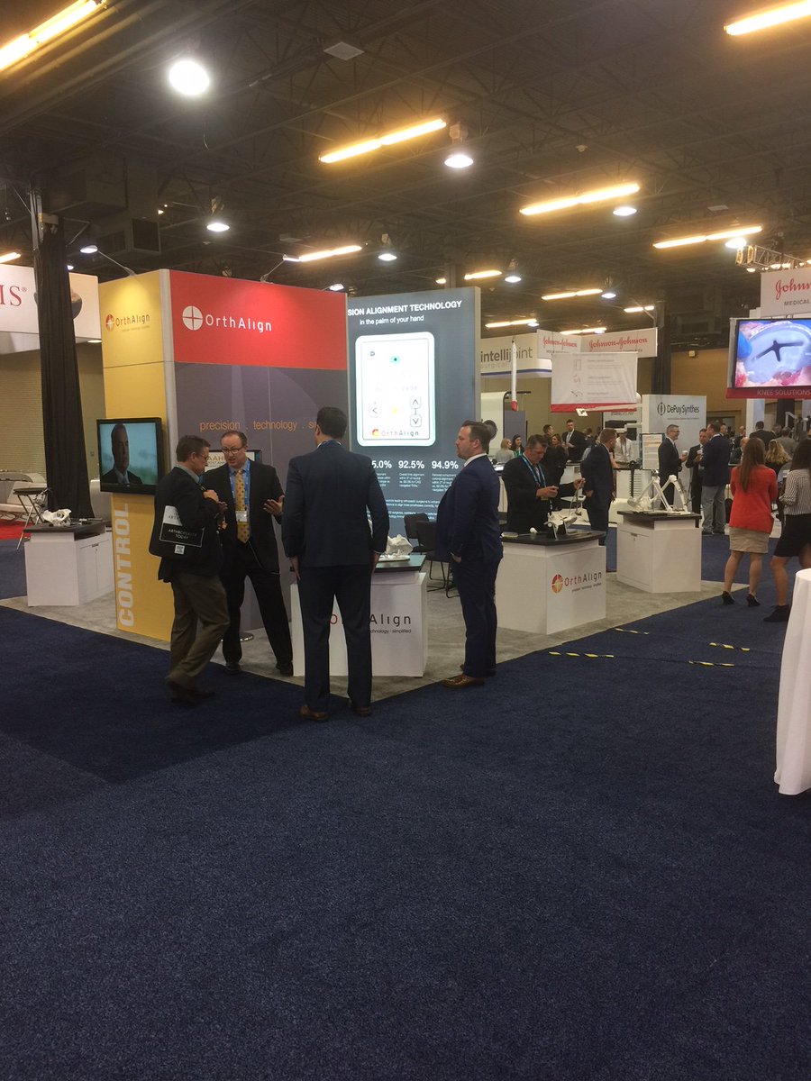 AEM_01's tweet photo. Big light box makes a big impact for OrthAlign at AAHKS in Dallas. #OrthAlign #AAHKS https://t.co/T4gUHBRm90