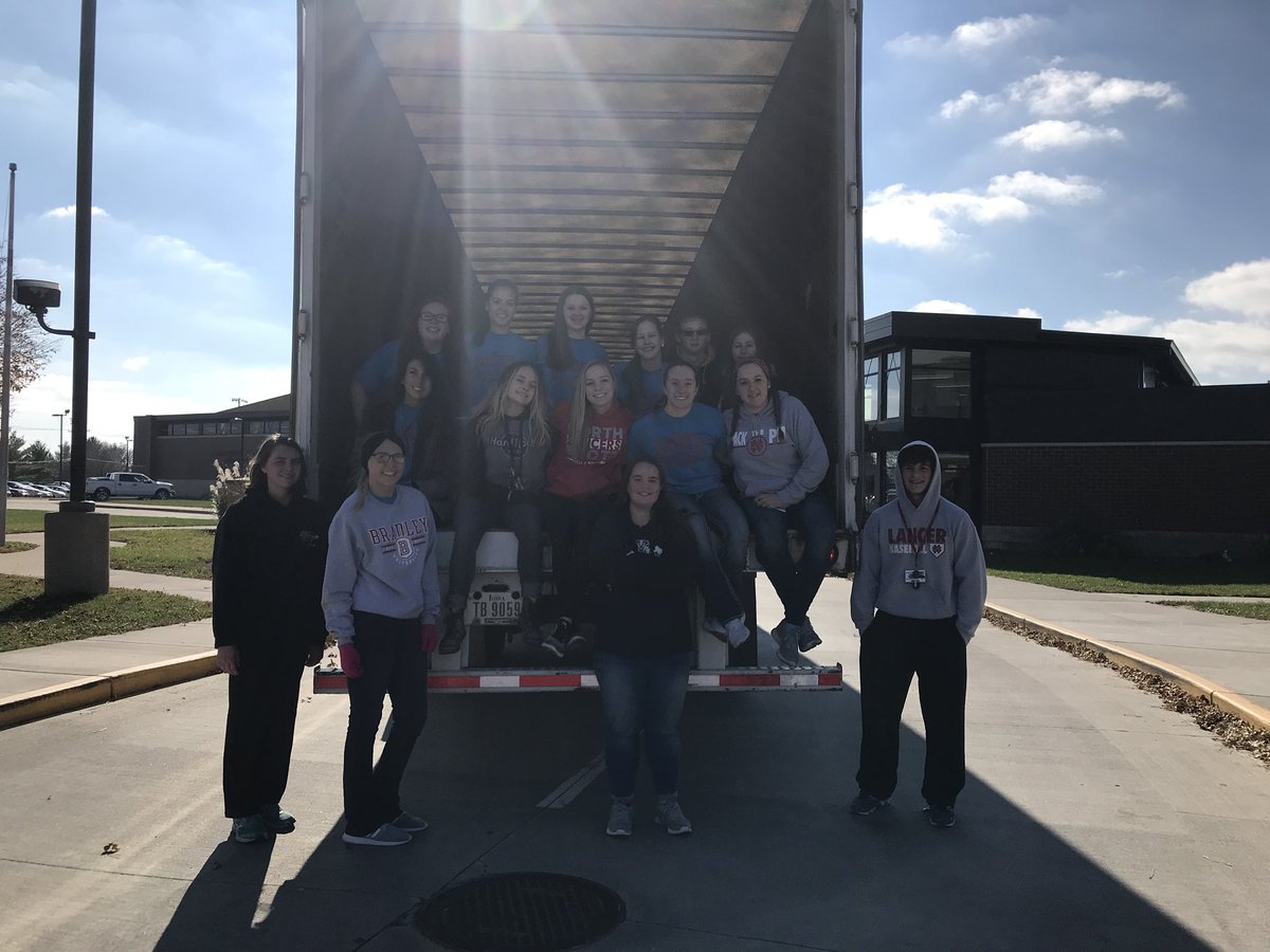 NSstudentgov's tweet photo. #qcshd #LoadingDay https://t.co/AfSyAou3pd