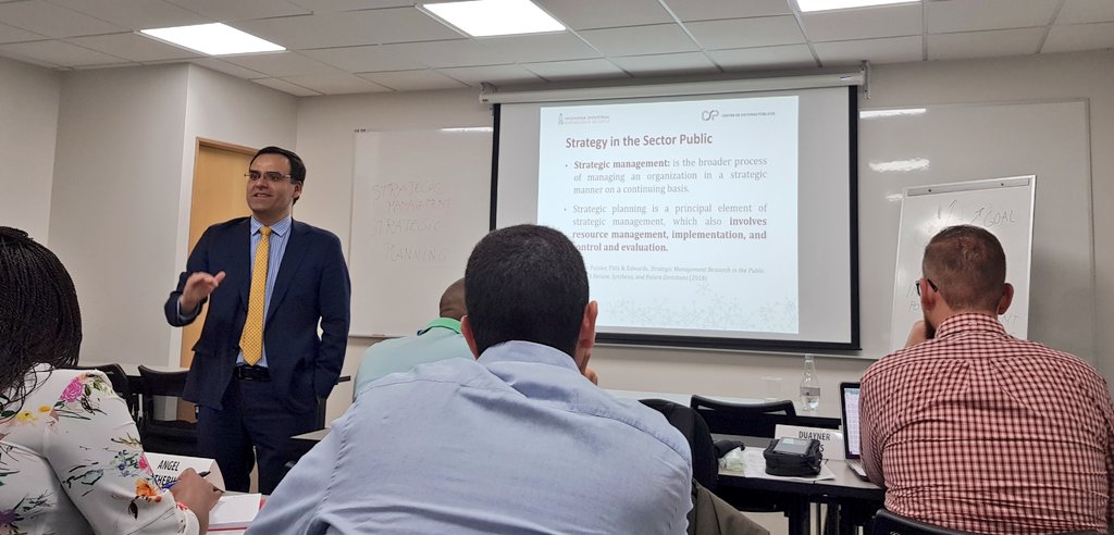 LaviniaEngel's tweet photo. @csp_uchile @Richard_Weber @AGCICHILE @UChile_Beauchef @Postgrado_FCFM @IndustrialesUCH Insights today from Prof Jerko Juretić, challenging the usual thinking: "Strategic planning has failed...we need to move towards Strategic management"
#publicmanagement #management #control #stratplan #publisector #innovation #industrialengineering https://t.co/Ln2M8YbeO8