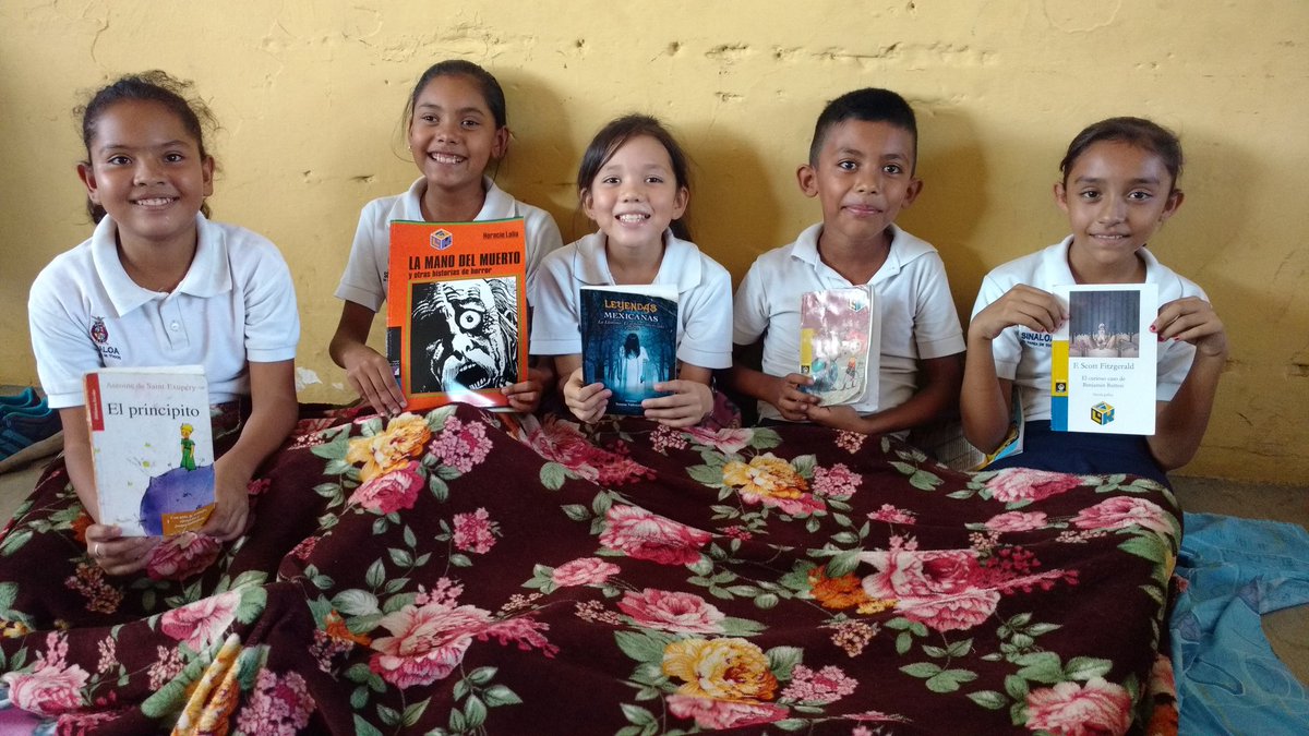 Ject26's tweet image. Cuando prefieren quedarse a leer que salir al recreo 👀