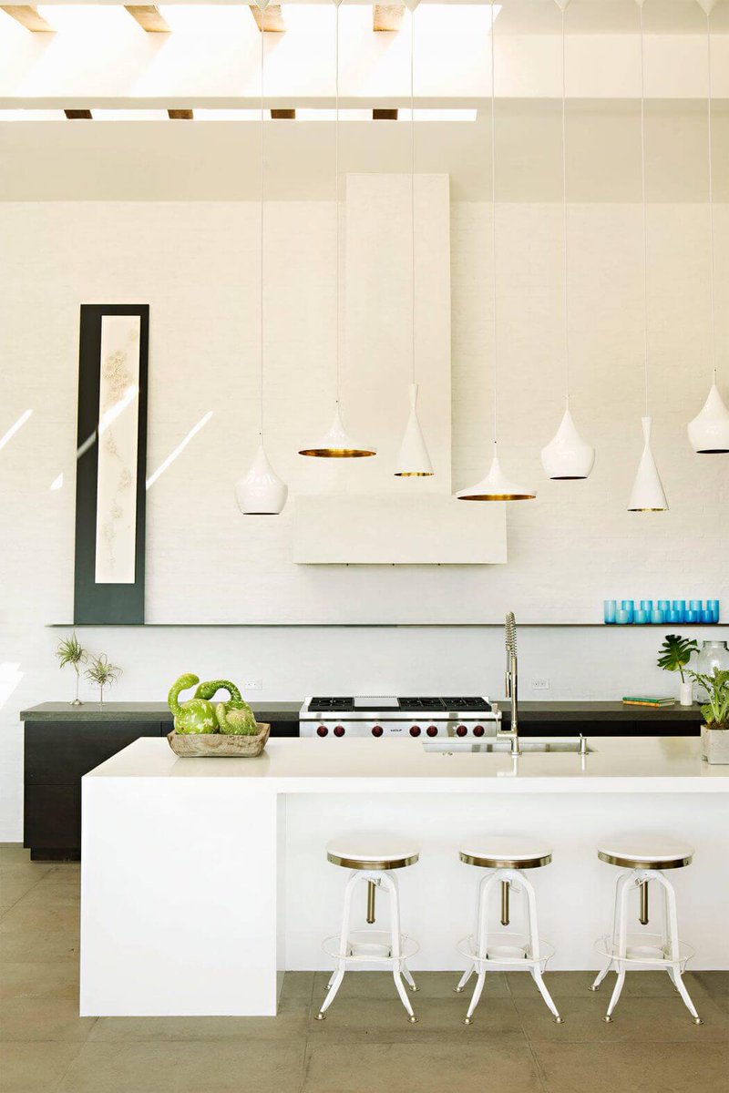 REMAXKaren's tweet photo. How does your #kitchen compare to this home's? #coolhomes  https://t.co/pniVzpOlSG https://t.co/wyVfPHxwgE