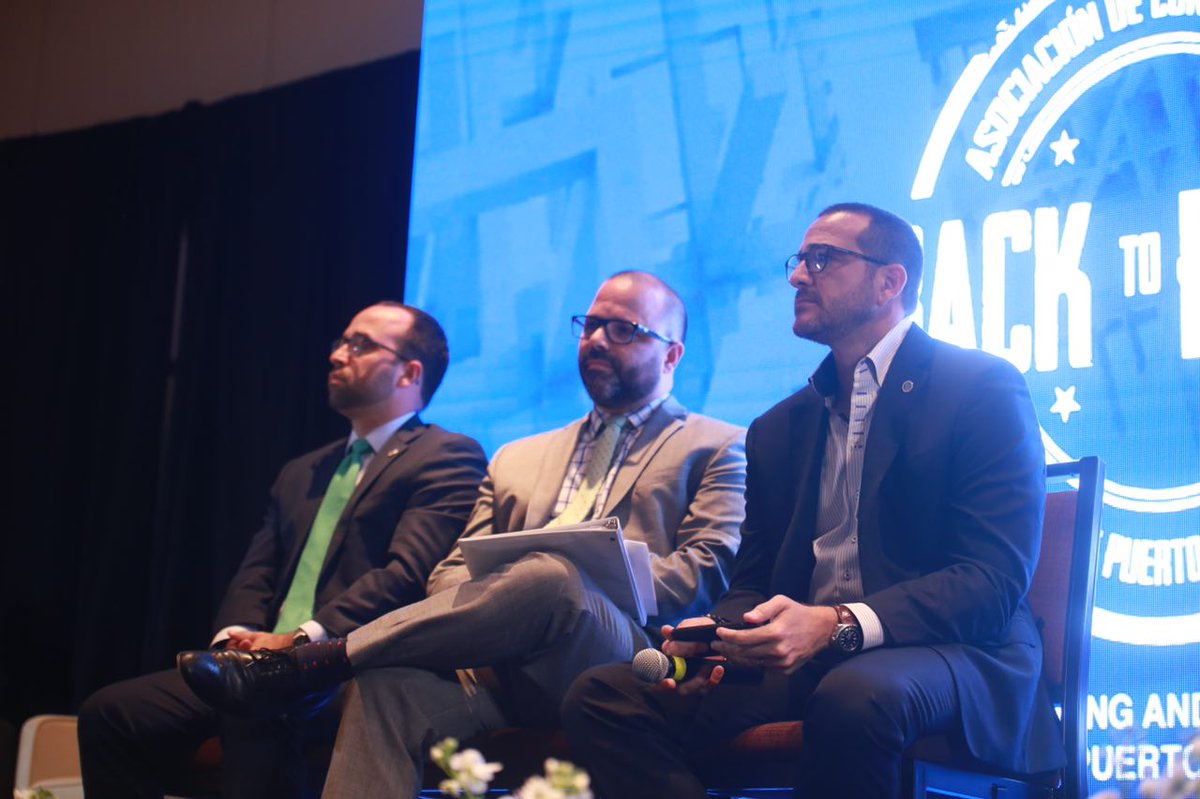 GilEnsenat's tweet photo. [AHORA] Participo junto a @omarjmarrero y @manuel_aj_laboy en la Convención de Asociación de Constructores de Puerto Rico #PRSeLevanta https://t.co/X9JUjz05Im