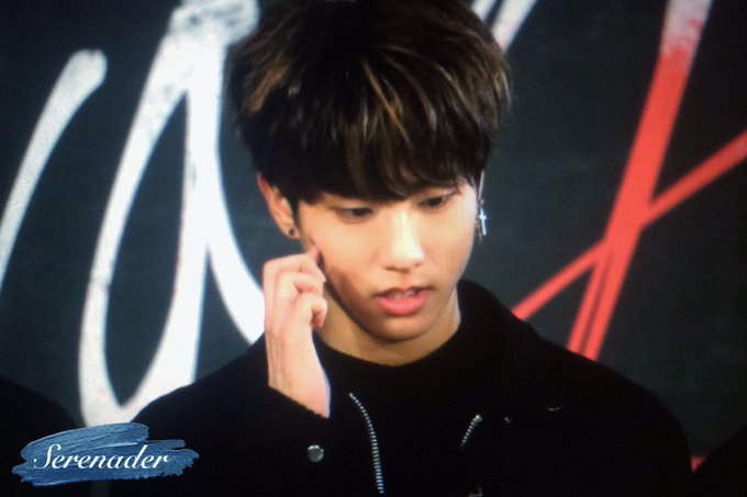 HanJisungBrasil's tweet photo. [#PEVIEW]09.11.17|#Jisung no evento em Sinchon.

© Serenade

#StrayKids #스트레이키즈 #HanJisung #JISUNG https://t.co/TPOMvwsN6N