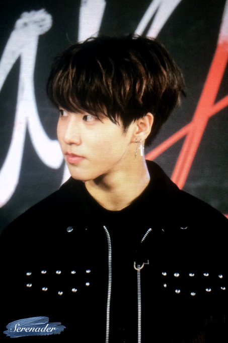 HanJisungBrasil's tweet photo. [#PEVIEW]09.11.17|#Jisung no evento em Sinchon.

© Serenade

#StrayKids #스트레이키즈 #HanJisung #JISUNG https://t.co/3R8UNfBGBT