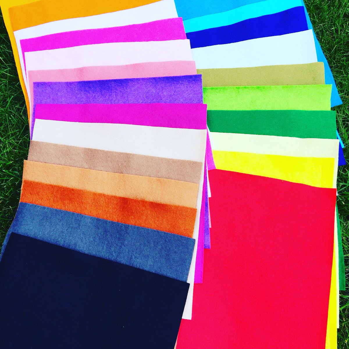 MrsBBoutique's tweet photo. 🌈 Rainbow felt squares. 24 in total, 8” x 8”. £15 (+ postage). 🌈 #rainbowfeltsquares #feltsquares #premiumfeltsquares #felt #sewing #sewingsupplies #sewingsupplier #crafts #craftsupplies #craftsupplier #handmade #handmadeproject #mrsbellesboutique 🌈 https://t.co/WkK5QvAXVh