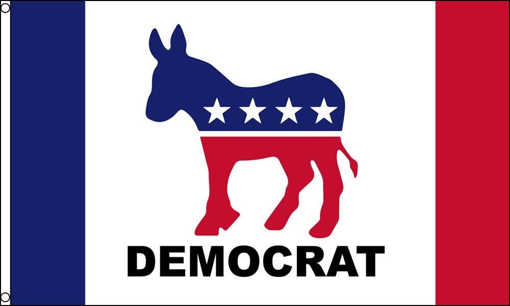 CadiceBuck2020's tweet photo. Many thanks to Bill Wright who has been hard at work in Nevada campaigning for the #Democrats. #CandiceCan #WatchoutforWyatt #WinWithWyatt https://t.co/HQfhDzaUQ2