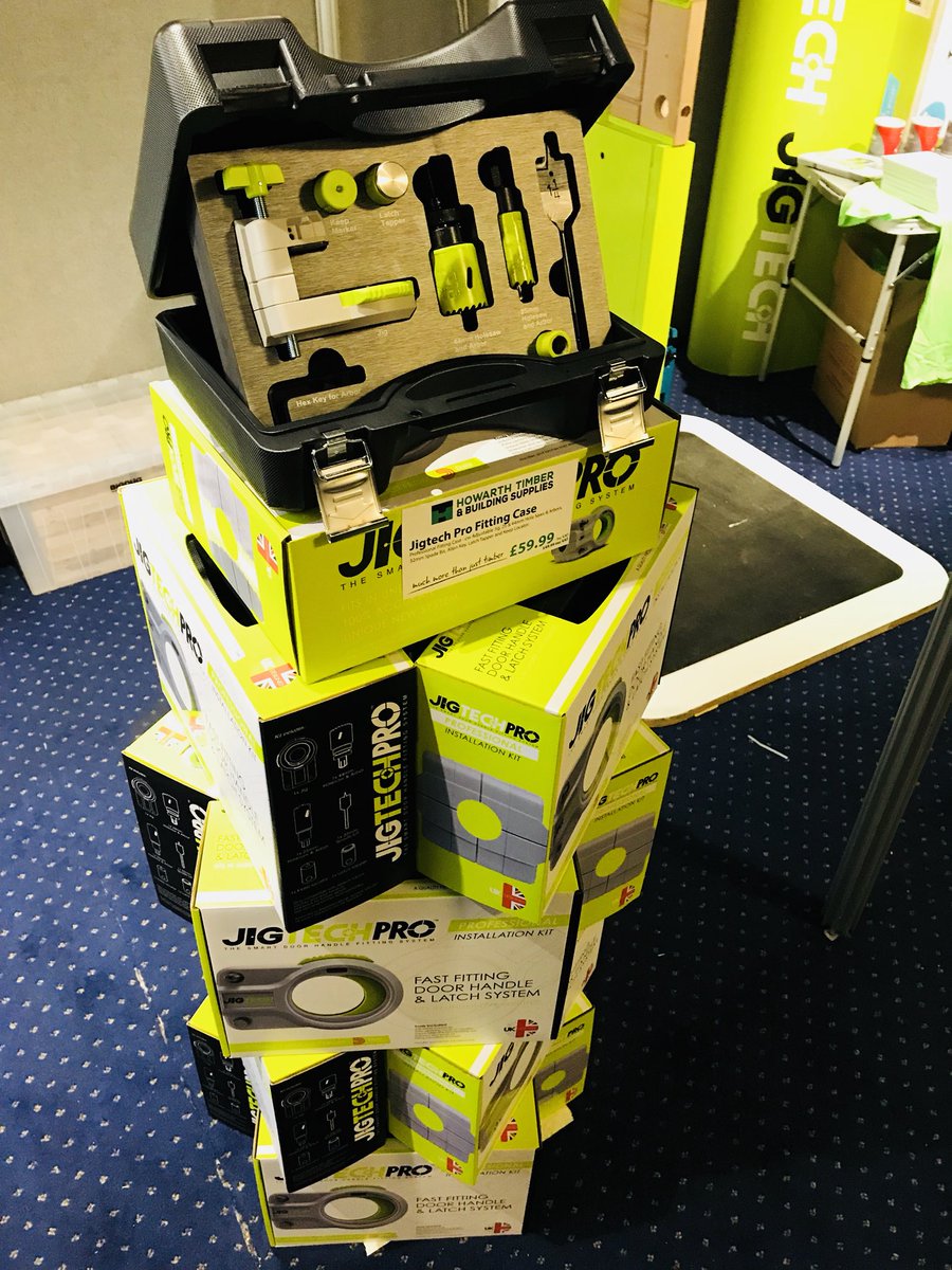 JigtechPro's tweet photo. @howarthtimber trade day bonanza tomorrow! Fastest fitter of the @JigtechPro challenge gets £200 @howarthtimber vouchers! #jigtech #lufc https://t.co/Bd56xl70t3