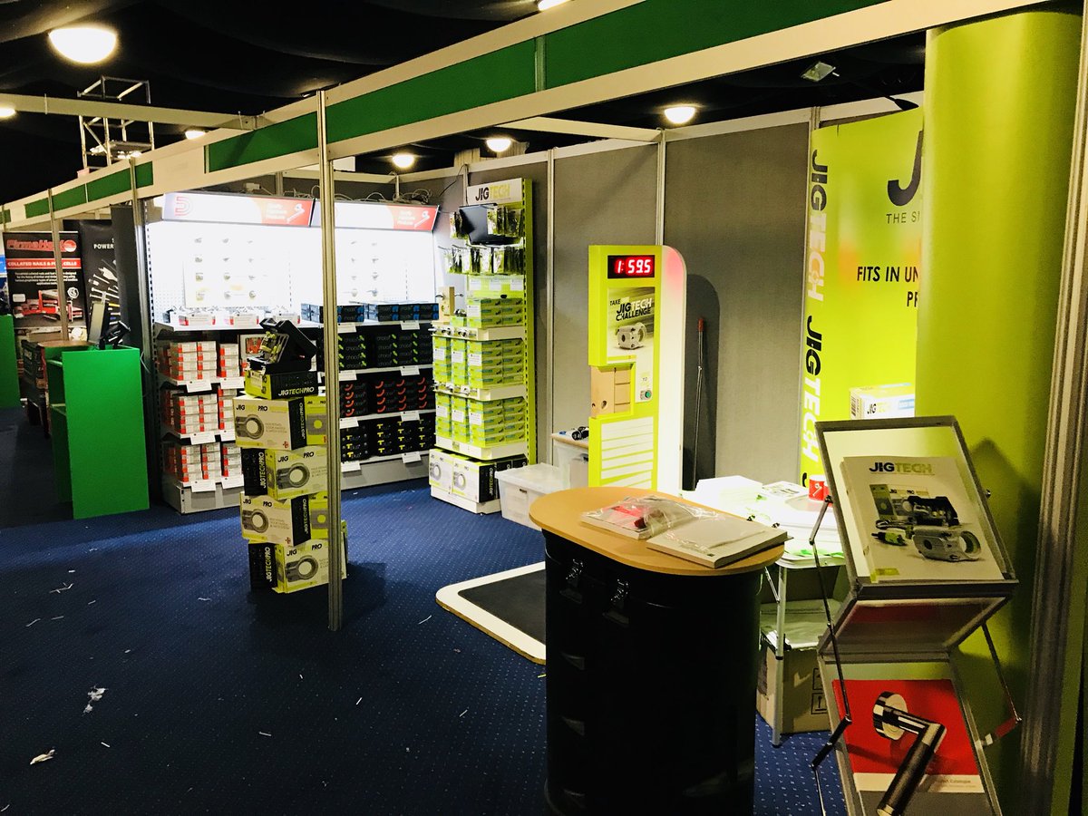 JigtechPro's tweet photo. @howarthtimber trade day bonanza tomorrow! Fastest fitter of the @JigtechPro challenge gets £200 @howarthtimber vouchers! #jigtech #lufc https://t.co/Bd56xl70t3