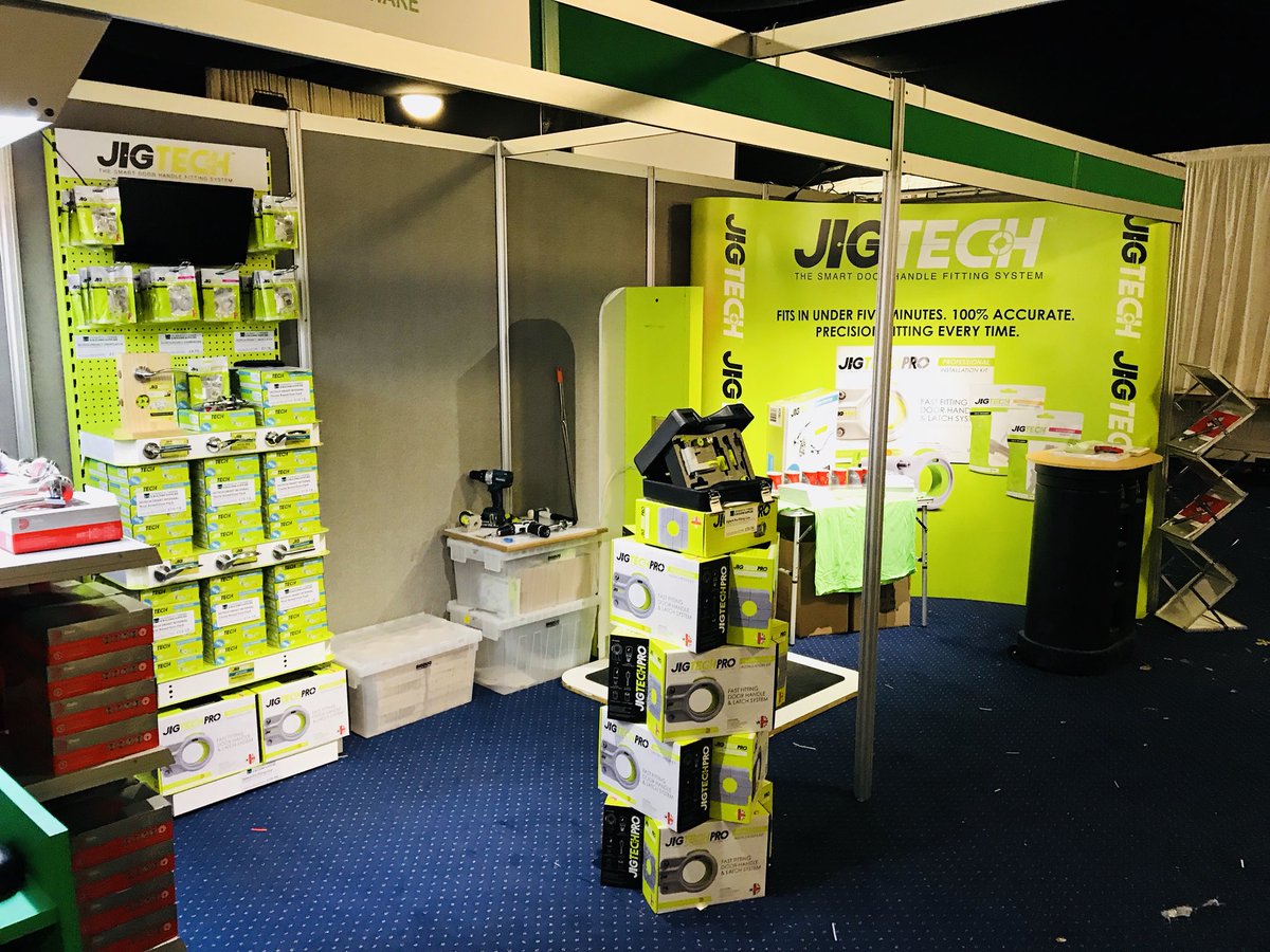 JigtechPro's tweet photo. @howarthtimber trade day bonanza tomorrow! Fastest fitter of the @JigtechPro challenge gets £200 @howarthtimber vouchers! #jigtech #lufc https://t.co/Bd56xl70t3