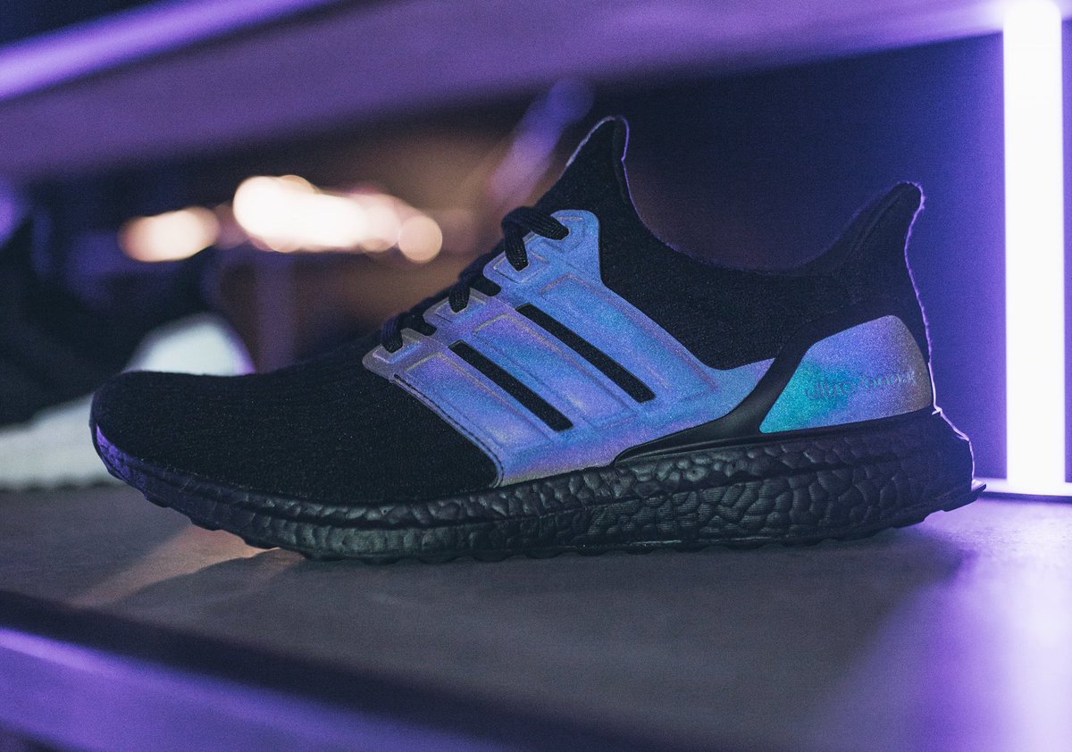 JustFreshKicks's tweet image. CODE GIVEAWAY! 🙌🏻

RT &amp;amp; follow for a chance to win a miadidas x UltraBOOST &quot;Xeno&quot; voucher code. Picking multiple winners

=&amp;gt; bit.ly/2Aou0ft