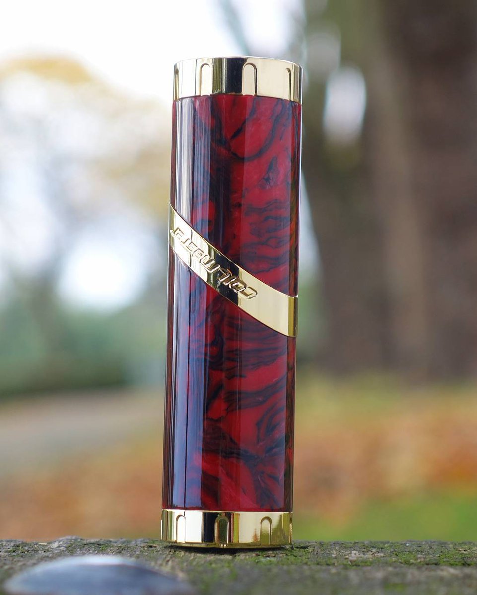 Crius Mech Mod🔥🔥🔥
📸: pauly_meatballs
#Coilmaster #CriusMechmod #mechmod