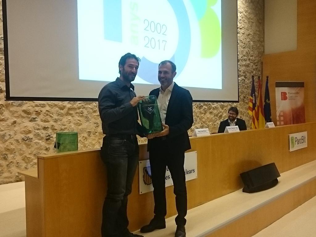 parcbit's tweet photo. També reconeixement a l,empresa més internacionalitzada i la que més inverteix en R+D+i https://t.co/Wop5DvgXSP