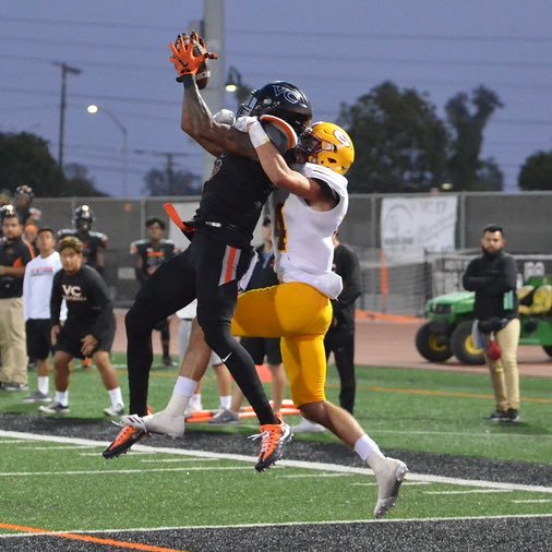 GridironRR's tweet photo. 🚨JUCO Spotlight🚨
10 #D1Bound WRs👐
🌟🌟🌟🌟 @killsgettem 
🌟🌟🌟🌟 @__SPEEDYY8
🌟🌟🌟 @kirkmerritt33
🌟🌟🌟 @TrackStar__3
🌟🌟🌟 @MyronMitchell18
🌟🌟🌟 @Cj_Sims1
🌟🌟🌟 @steffstarx9
🌟🌟 @Mike_Williams07 
🌟🌟 @KendricMallory6
🌟🌟 @TeamSonnie https://t.co/dxoEBeyXc3