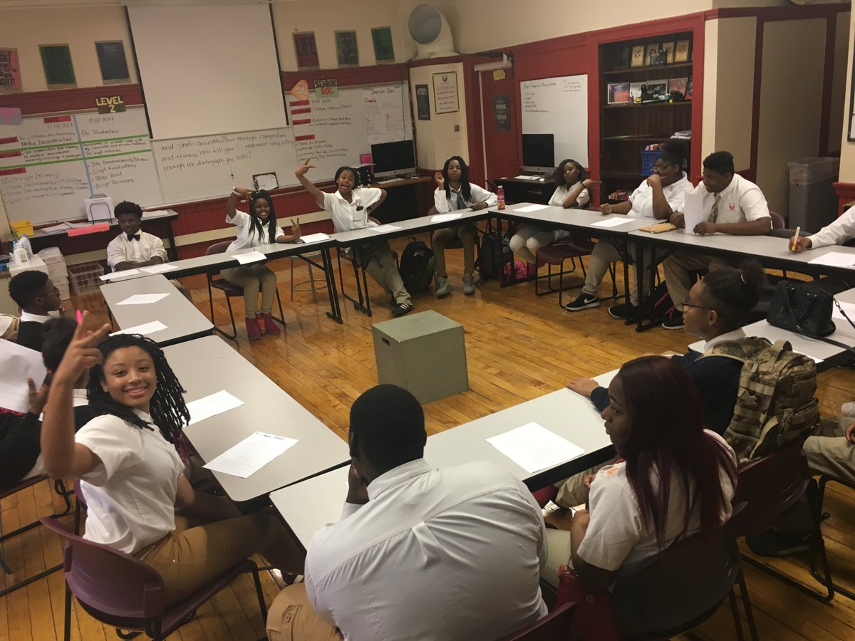 NLCPfsm's tweet photo. Level 2 #students doing their first table read of their #script for the #narrative project. @FreeSpiritChi @fsmjeff @fsmnewstweets @RealChiYouth @HoopsHIGHFSM https://t.co/bkHB7magJX