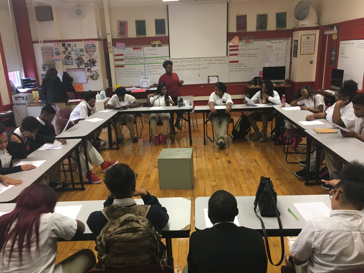 NLCPfsm's tweet photo. Level 2 #students doing their first table read of their #script for the #narrative project. @FreeSpiritChi @fsmjeff @fsmnewstweets @RealChiYouth @HoopsHIGHFSM https://t.co/bkHB7magJX