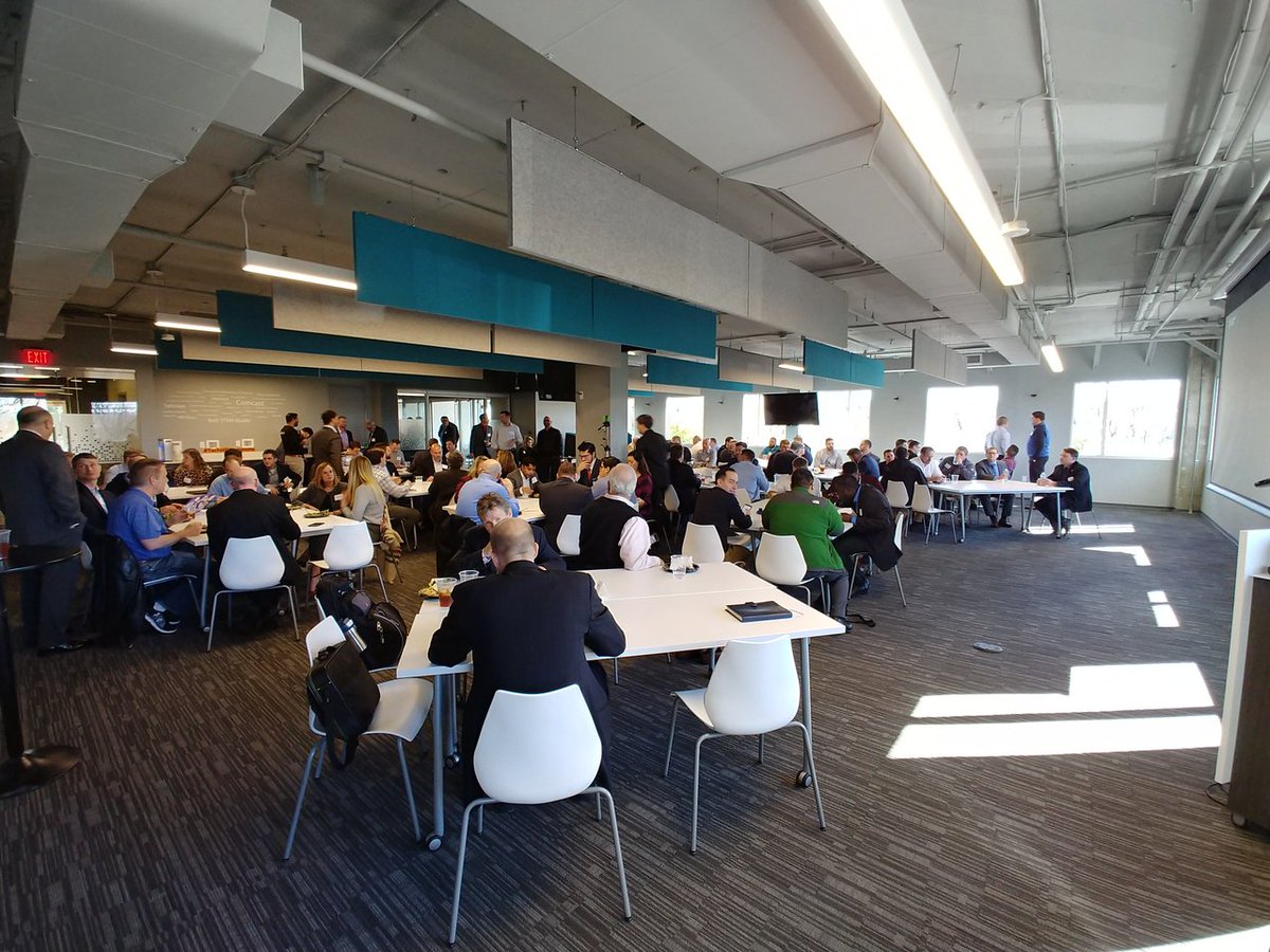 nashtechcouncil's tweet photo. Amazing turn out for today's #NTCTechTalk on HCA's Story of Healthcare's Journey to the Public Cloud https://t.co/ainRE0tyu4