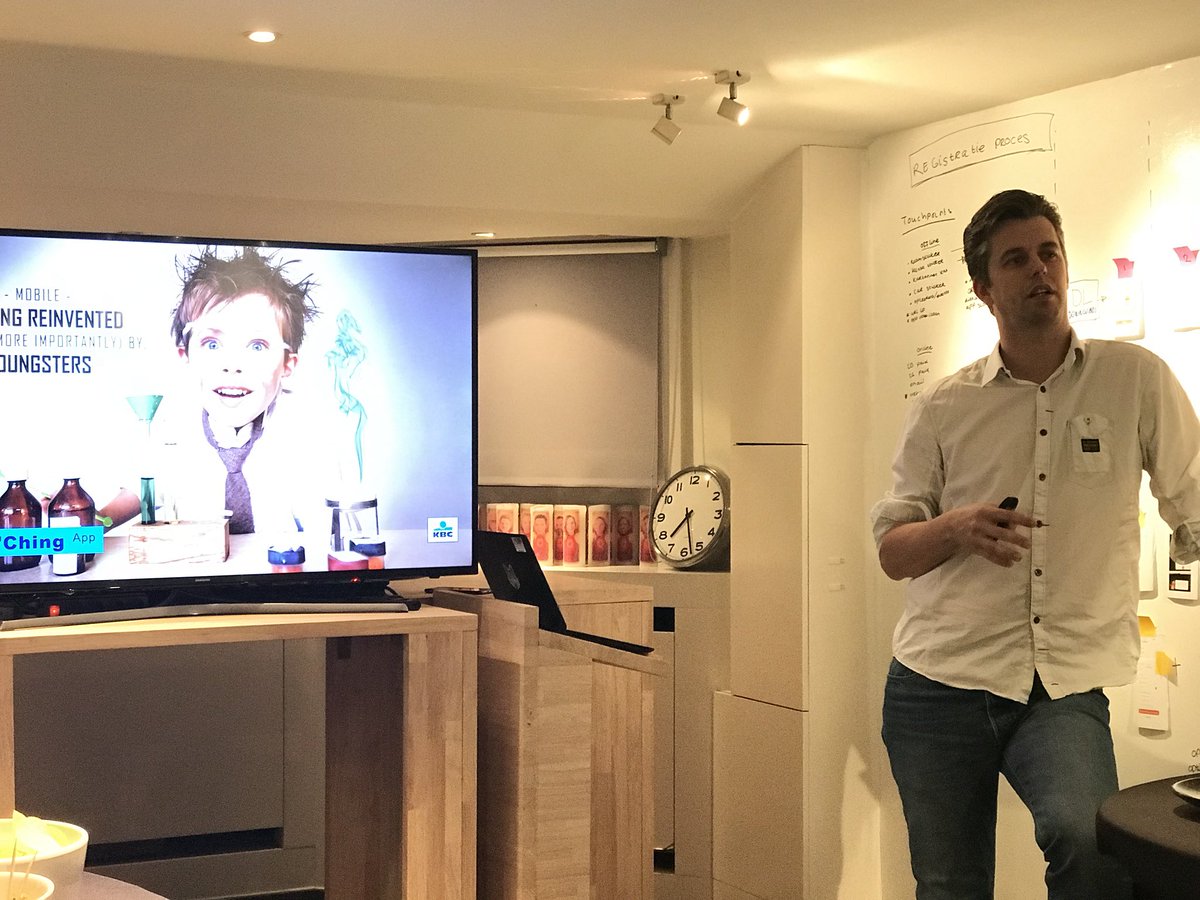 tomdebaere's tweet photo. En nu @peterbvanhees over #ai bij @KBC_BE #martechbe #meetup https://t.co/E2nFIcdk2X