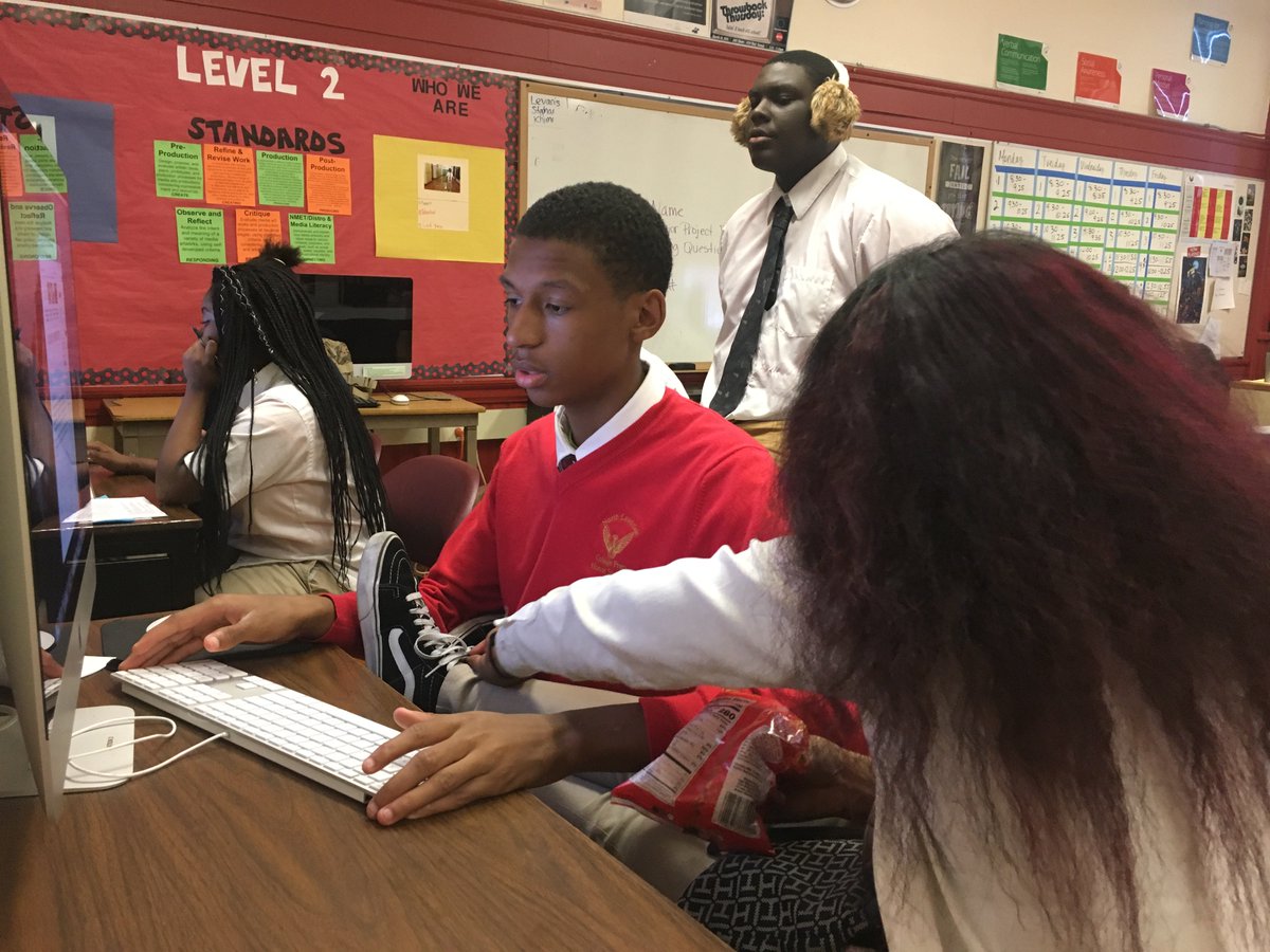 NLCPfsm's tweet photo. Level 2 #students doing their first table read of their #script for the #narrative project. @FreeSpiritChi @fsmjeff @fsmnewstweets @RealChiYouth @HoopsHIGHFSM https://t.co/bkHB7magJX