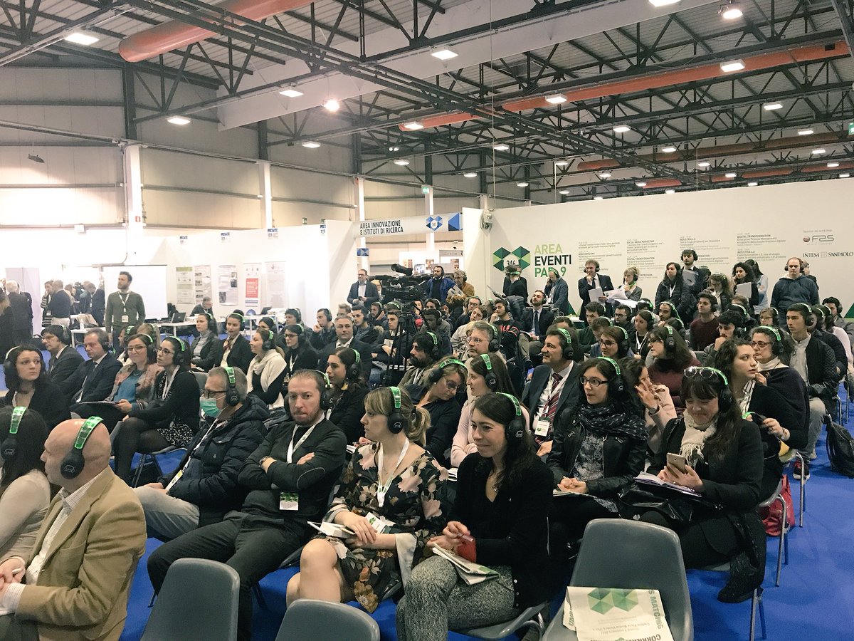 IlariaCaporali's tweet photo. Intensa e stimolante giornata oggi al Business Matching organizzato da @ConfinUmbria e grande partecipazione al nostro #digitaltransformationtalk
#lumbriafacentro #ggi #liomatic https://t.co/m0xtgEmsOu