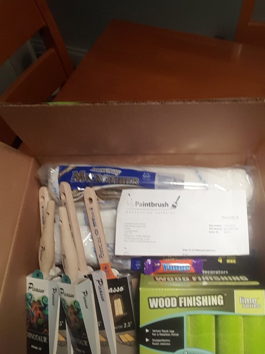 Thank Andy, Megan and staff for another speedy delivery from my paintbrush 👌👌