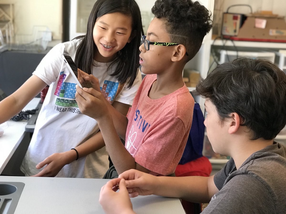 GuyonNicole's tweet photo. Students @Community_Prep work together to make a stop animation video for health class #MyCreate @principal_CP https://t.co/khwRZ7GKa2