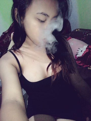 Kugitar's tweet photo. Ngisap rokok jam segini enak juga ia, https://t.co/9MmV32i22R