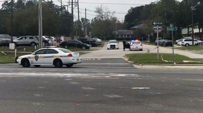 wjxt4's tweet photo. JUST IN: Police investigate reports of shots fired on Jacksonville's Westside (@WJXTJenese) -- https://t.co/aCOWCxYNmj https://t.co/WtoaiqRKXu