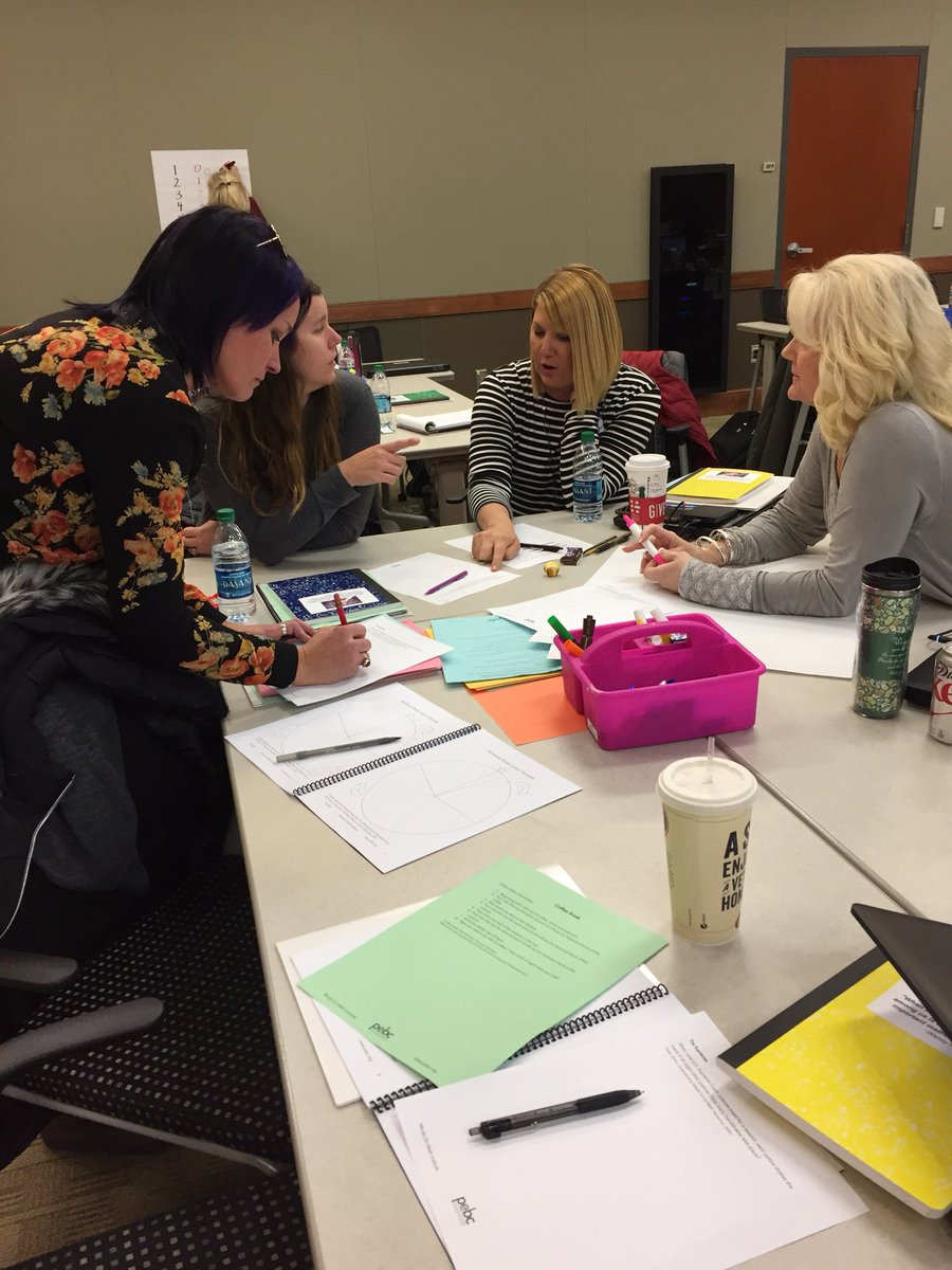 jdkubiak's tweet photo. Thinking Strategies in #r7mathworkshop - Ts collaborating and doing critical thinking and problem solving. https://t.co/63oaWgLJwE