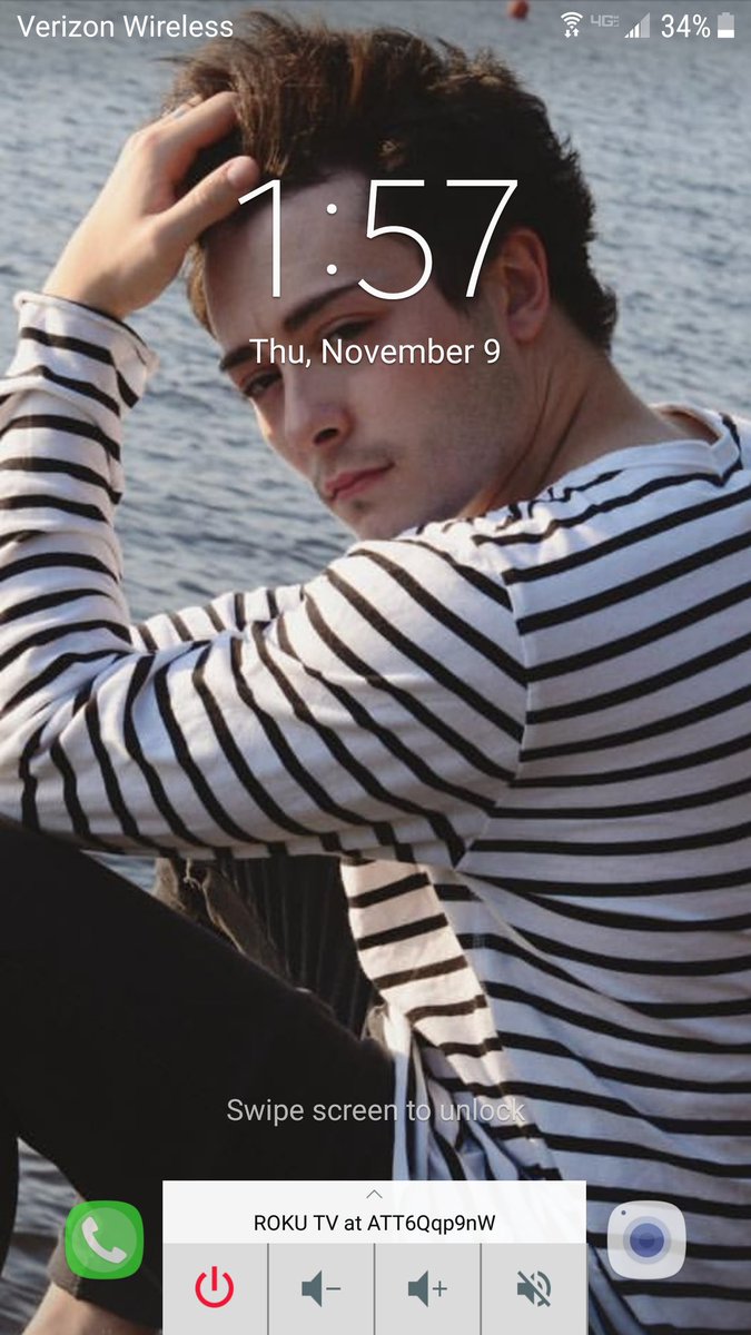faith_caudle's tweet photo. My lock screen😍 love you Jesse#Jestersout✌#Jester4life @jesse_baron https://t.co/oSsbSwei8H
