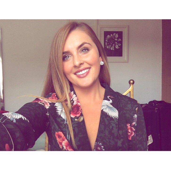 daniellebees's tweet photo. #NewProfilePic https://t.co/O4pBGfguQN