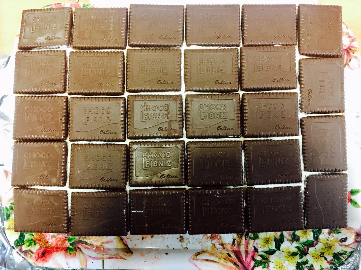 MathsStAndrews's tweet photo. Kamil in S6 made this amazing Maths cake for cake day! It tasted unbelievable! Thanks so much Kamil! 🍰🍫😍
#CakeDay #MathsCake #Leibniz #Differentiation #WeWishEveryDayWasCakeDay #MathsBakeOff https://t.co/9Zl39egOGq