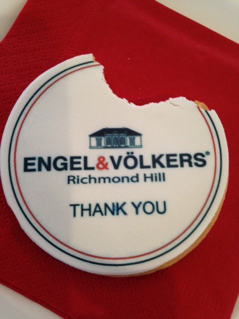 🍪Thank you again for allowing us to celebrate your Grand Opening.  Congratulations! #thanksforthecookie #eatitordonteatit #sweetsaremyweakness #sorrycookietimesup