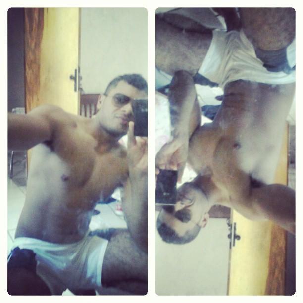 pedronava22's tweet photo. #Tbt recordando otro "momento sexi" , digo selfie #ThrowbackThursday #gayboy #hairy #bear #muscle https://t.co/eSQ57R0Khi