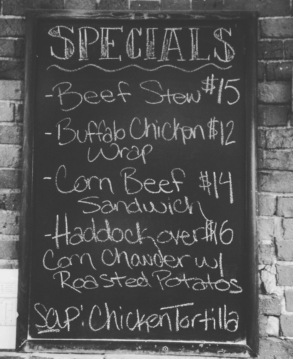 BarracudaTavern's tweet photo. Thursday Specials
#eatlocal #drinklocal #warmup  #beefstew #buffalochickenwrap #cornedbeef #haddockchowder #chickentortilla @BaileysOriginal #Irishcreamcoffee @JackDaniels_US #hottoddy #thirstythursday #Bostonbars #Bostondrinks  #cudacocktails #itscudatime #gethooked https://t.co/z9suFZUMwR