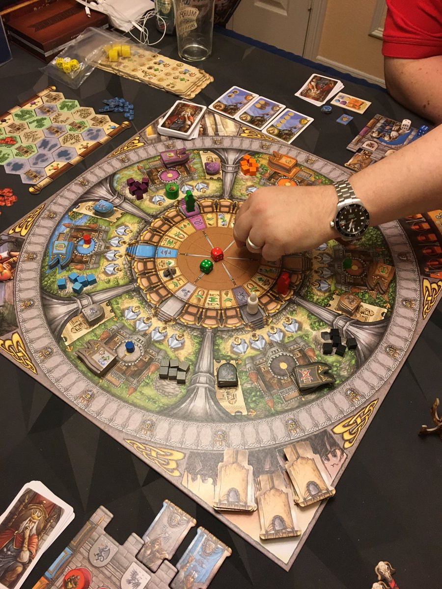 Queen Games tweet media