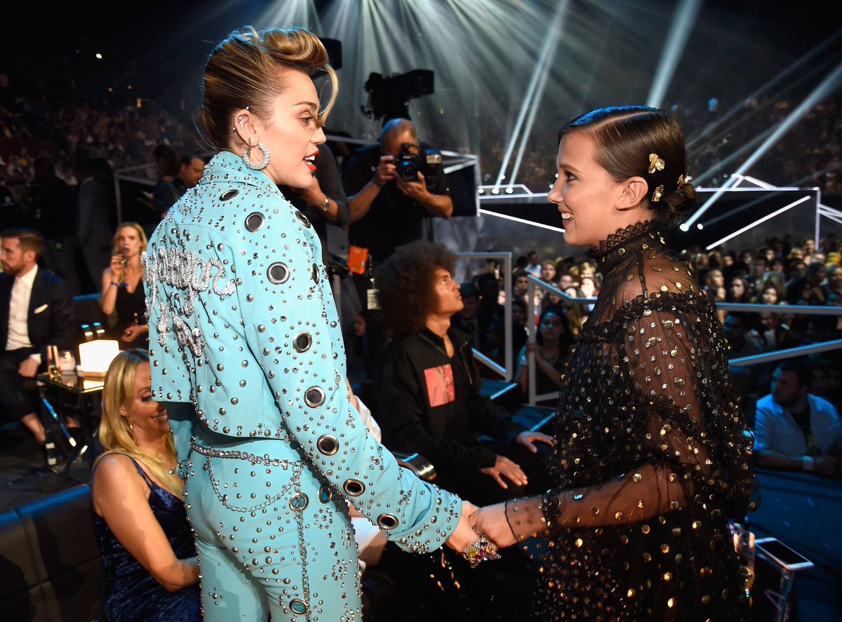 MileyRaySlays's tweet image. Millie Bobby Brown and Miley “text and Facetime often”! “She’s fabulous” 
-Millie talking about Miley