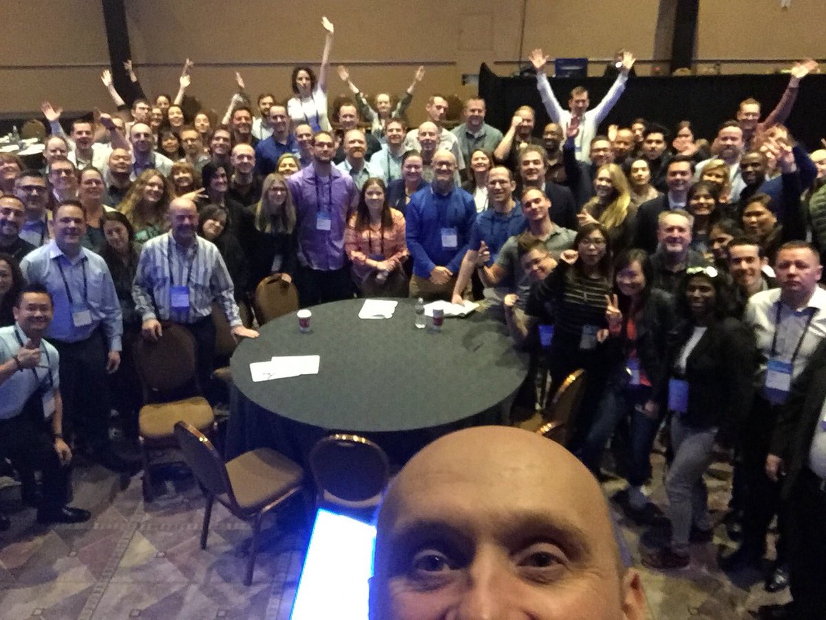 oliver_mcveigh's tweet photo. GSSKO #OwntheNew @MicroFocus traditional selfie https://t.co/IRZbb3gQlH